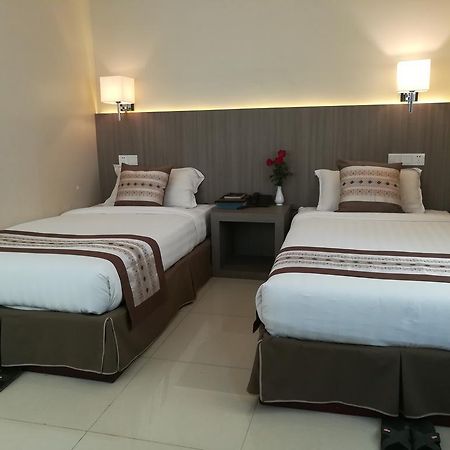 Golden Hill Hotel - Lashio Εξωτερικό φωτογραφία