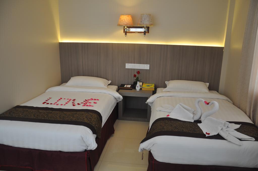 Golden Hill Hotel - Lashio Εξωτερικό φωτογραφία