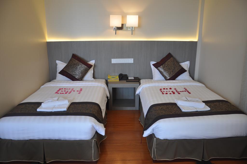 Golden Hill Hotel - Lashio Εξωτερικό φωτογραφία