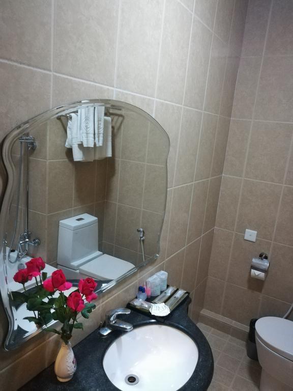 Golden Hill Hotel - Lashio Εξωτερικό φωτογραφία