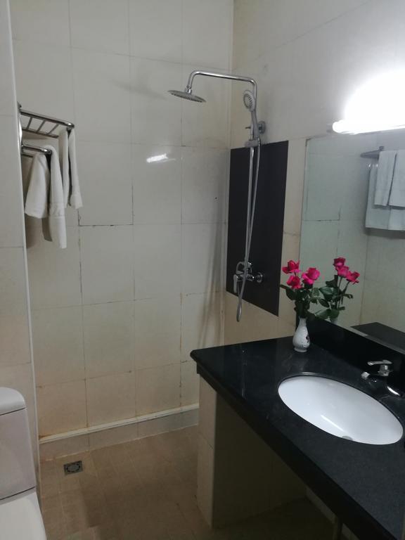 Golden Hill Hotel - Lashio Εξωτερικό φωτογραφία