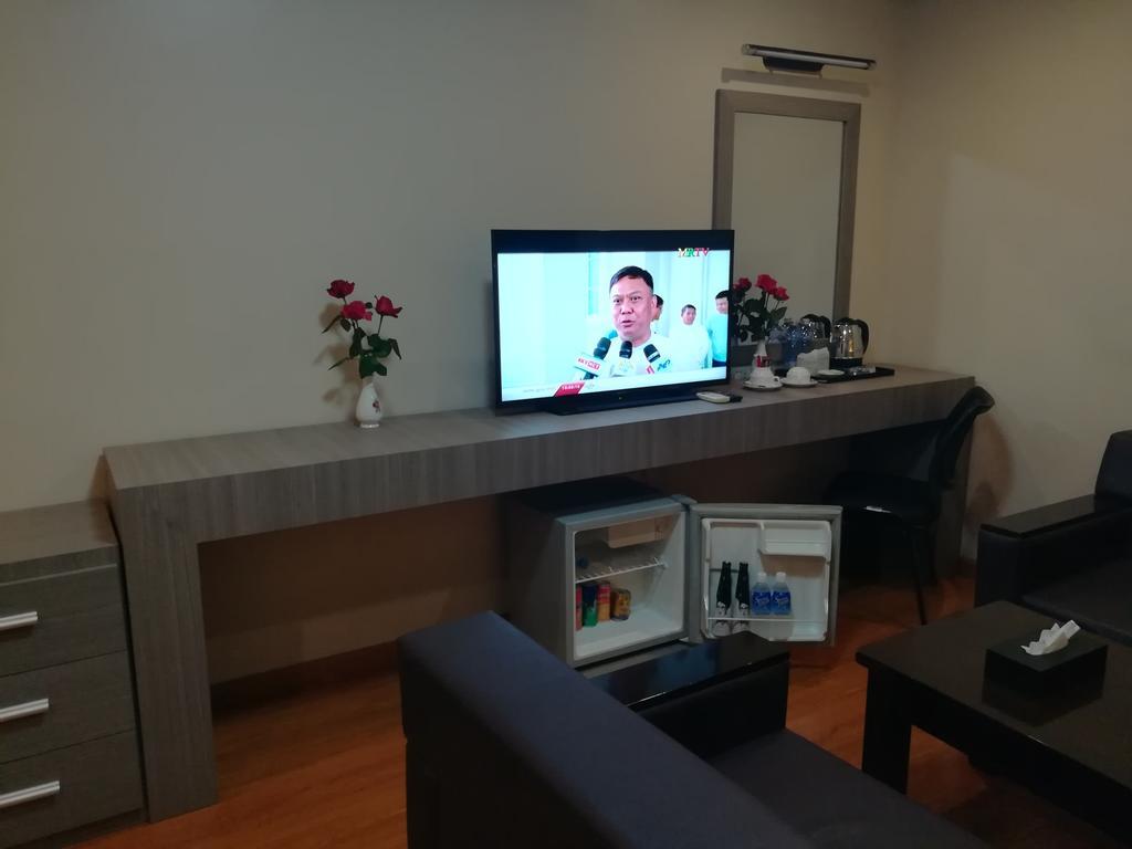 Golden Hill Hotel - Lashio Εξωτερικό φωτογραφία