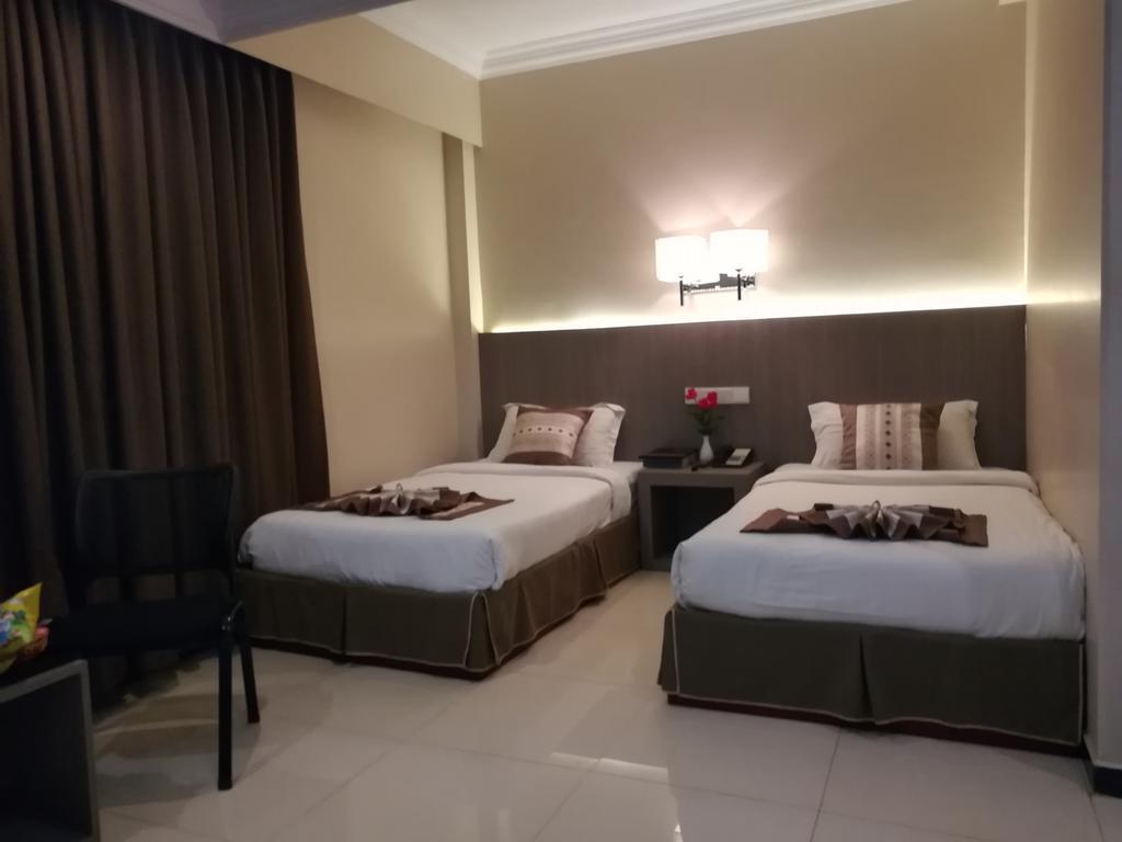 Golden Hill Hotel - Lashio Εξωτερικό φωτογραφία
